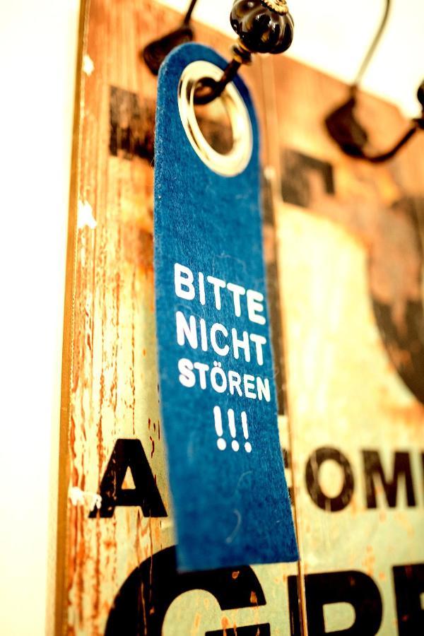 Das Hotel Stern, B&B Kg - Digital & Contactless Check-In Sankt Gilgen Exterior foto